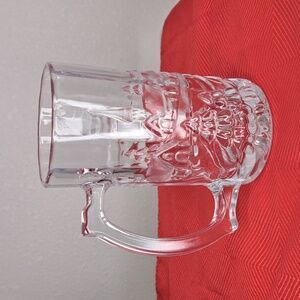 Mikasa Winter Season Holidays Glass Drinking Christmas Mug 5" Tall 12 onz